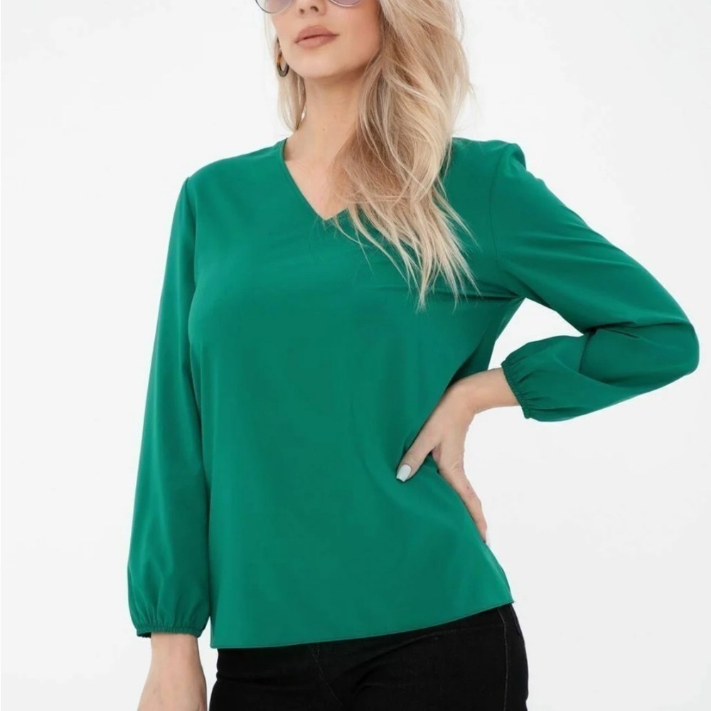 Emerald Green V-Neck Puff Sleeve Relaxed Fit Blouse Excellent Condition Size S